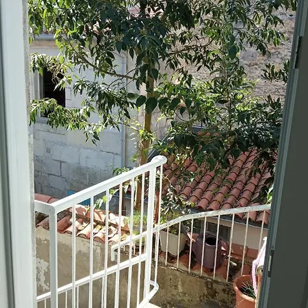 Appartement Toufaire Au Calme** 40m2 *
